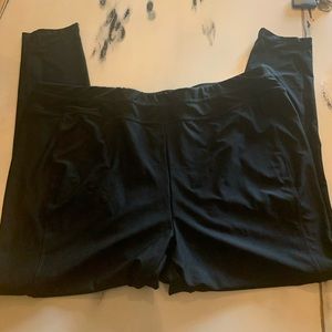 Plus size workout leggings